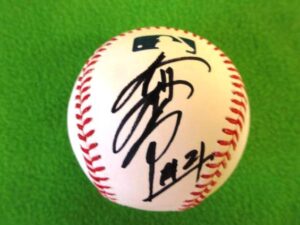 清宮幸太郎選手#21ファイターズ直筆サインＭＬＢボール