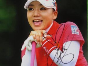 有村智恵プロ　直筆サインフォト