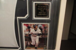 イチロー直筆サイン2001年シアトルマリナーズオールスターユニホーム豪華額装品 - 画像 (3)