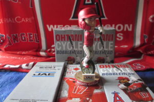 大谷翔平　4-16-2021エンジェルス球場14000個限定配布　6-13-2019サイクルヒット記念バブルヘッド