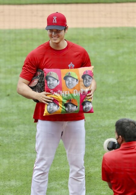 大谷翔平選手　8月31日2021年エンジェルス球場限定配布PILLOW　翔平ちゃん枕　非売品・ 送料込み