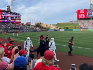 大谷翔平　5月27日スターウォーズナイト・エンジェルス球場25000個限定配布非売品ワン・ケノービバブルヘッド人形 - 画像 (6)