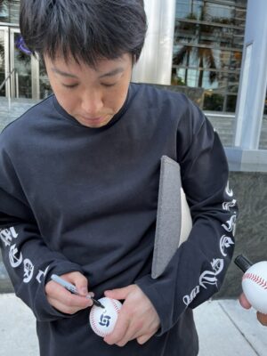山田哲人選手＃1　侍ジャパン直筆サイン2023WBC公式ボール - 画像 (3)