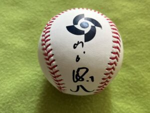 山田哲人選手＃1　侍ジャパン直筆サイン2023WBC公式ボール