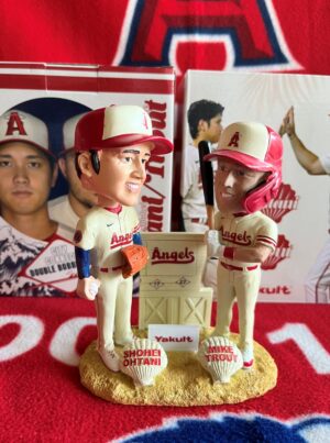 大谷翔平＆マイクトラウト7月1日エンジェルス球場25000体限定配布シティーコネクトボブルヘッド人形　ラスト2個！　OHTANI&TROUT CITY CONNECT BOBBLEHEAD - 画像 (2)