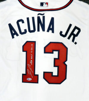 ロナルド・アクーニャJr選手#13Ronald Acuna Jr  直筆サインMLB DEBUT 4-25-18 書き込み入り majestic White jersey サイズ　L　Beckett鑑定証ホログラム付き