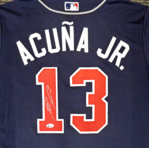 ロナルド・アクーニャJr選手#13 Ronald Acuna Jr  直筆サインNike Blue replica jersey サイズL　Beckett鑑定証ホログラム付き