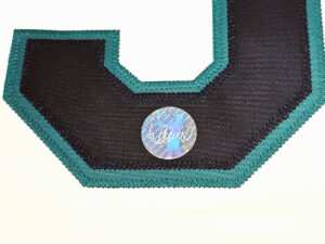 イチロー直筆サイン#51背番号書き込み入り SEATTLE MARINERS 2001 ALL STAR PATCH  MITCHELL&NESS JERSEY 44or48 　イチロー証明書＆ホログラム付き - 画像 (3)