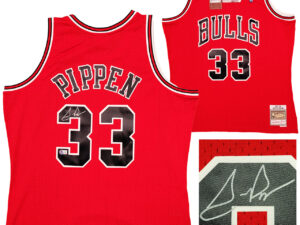 スコッティ・ピッペン　Scottie Pippen#33直筆サイン Mitchell&Ness 1997-98 Red Swingman Jersey L or XL  Beckett 鑑定証ホログラム付き