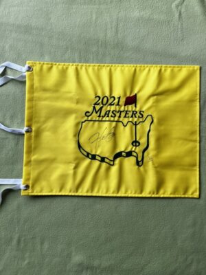 2021年マスターズチャンピオン　松山英樹プロ直筆サイン2021年Masters Golf Pin Flag 　 ケース付き - 画像 (2)