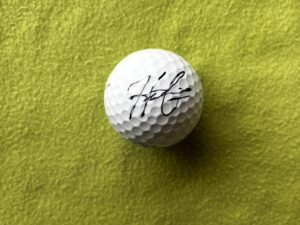 松山英樹プロ直筆サインTitleist１ゴルフボール　ボールケース付き