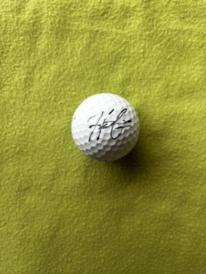 松山英樹プロ直筆サインTitleist１ゴルフボール　ボールケース付き
