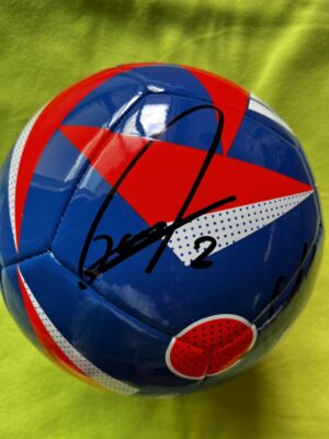 吉田麻也選手＃4＆山根視来選手＃2　MLS LA GALAXY　W直筆サインアディダスサッカーボール - 画像 (2)