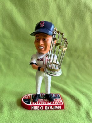 岡島秀樹＃37 BOSTON REDSOX 2007 WS チャンピオンボブルヘッド人形　 - 画像 (2)