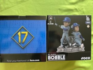 大谷翔平選手50 HOME RUNS&50 STOLEN BASES CONNECTING PLATINUM BASE ボブルヘッド人形 FOCO 200個限定品 　