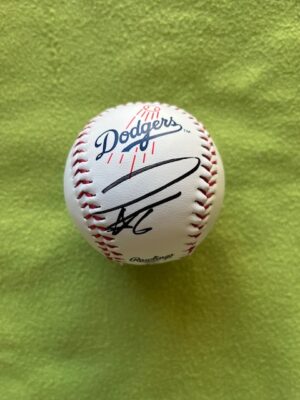 キム・ヘソン選手　Hyeseong Kim#6ドジャース直筆サインMLBドージャースロゴボール
