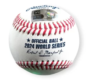 ムーキーベッツ＃50　Mookie Betts ドジャース直筆サイン2024ワールドシリーズ公式ボール - 画像 (2)