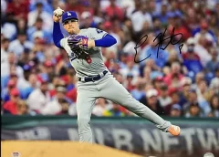 キケヘルナンデス♯8Kike Hernandez　ドジャース直筆サイン16x20フォト PSA鑑定ホログラム証明付き