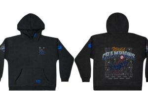 Back-to-Back World Champion Hoodie 3月30日ドジャース球場先着4万人配布　サイズMまたはXL  完全先行予約商品
