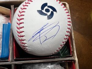 牧秀悟＃2・2026WBC侍ジャパンW直筆サイン入り2026年WBC公式ボール