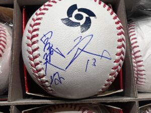 宮城大弥＃13・2026WBC侍ジャパンW直筆サイン&KANJI入り2026年WBC公式ボール SOLD-OUT