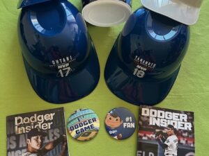 大谷翔平選手＃17 2025ナショナルリーグMVP&山本由伸選手＃18 2025 ワールドシリーズMVP受賞記念ドジャースヘルメット他豪華9点セット送料無料！　