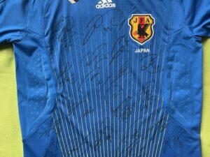 2008北京オリンピックU-23サッカー代表 長友佑都・岡崎慎司選手他23選手直筆サインユニホーム